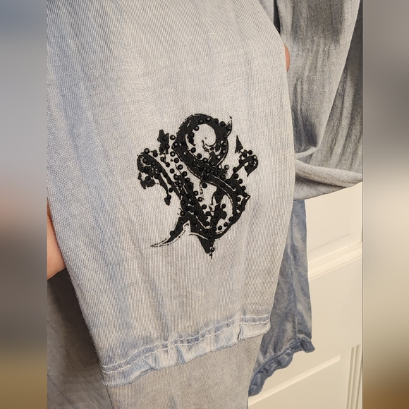 Velvet Stone Top from Buckle Size M - Picture 3 of 7